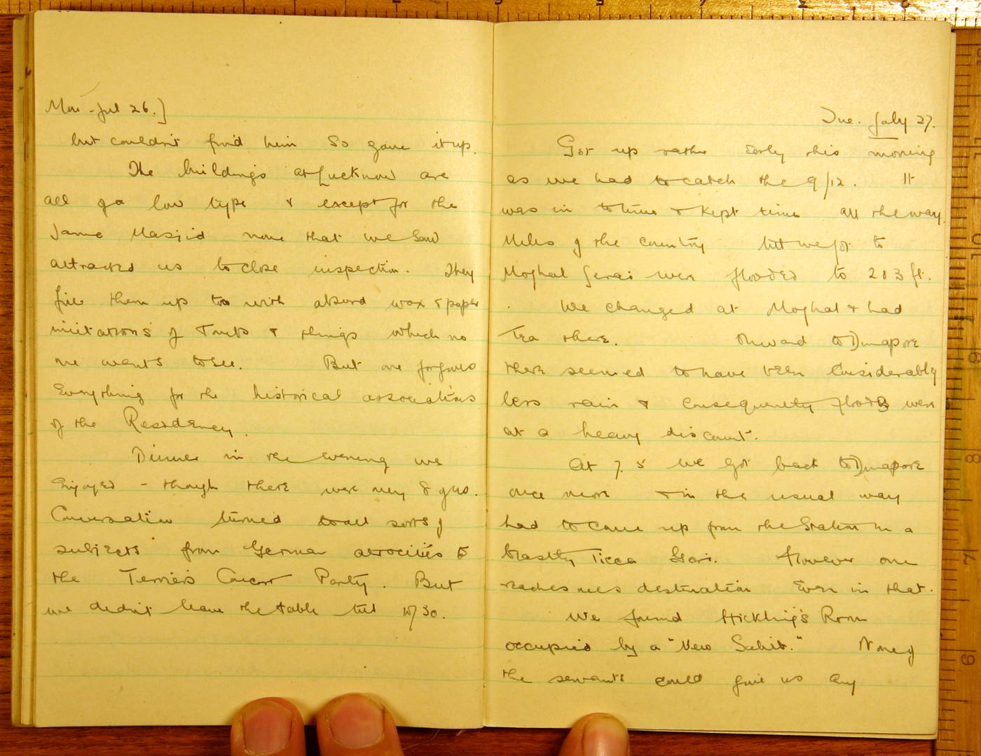 Scanned image of page book09 img_14930.jpg