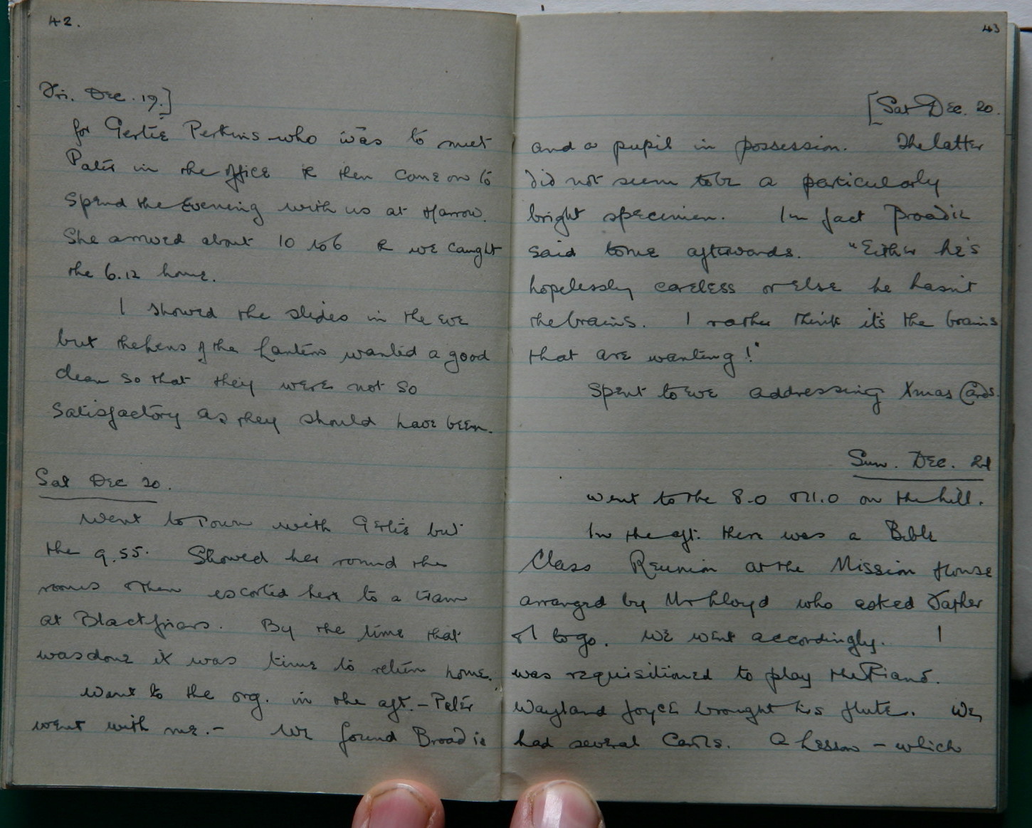 Scanned image of page book05 img_4032.jpg