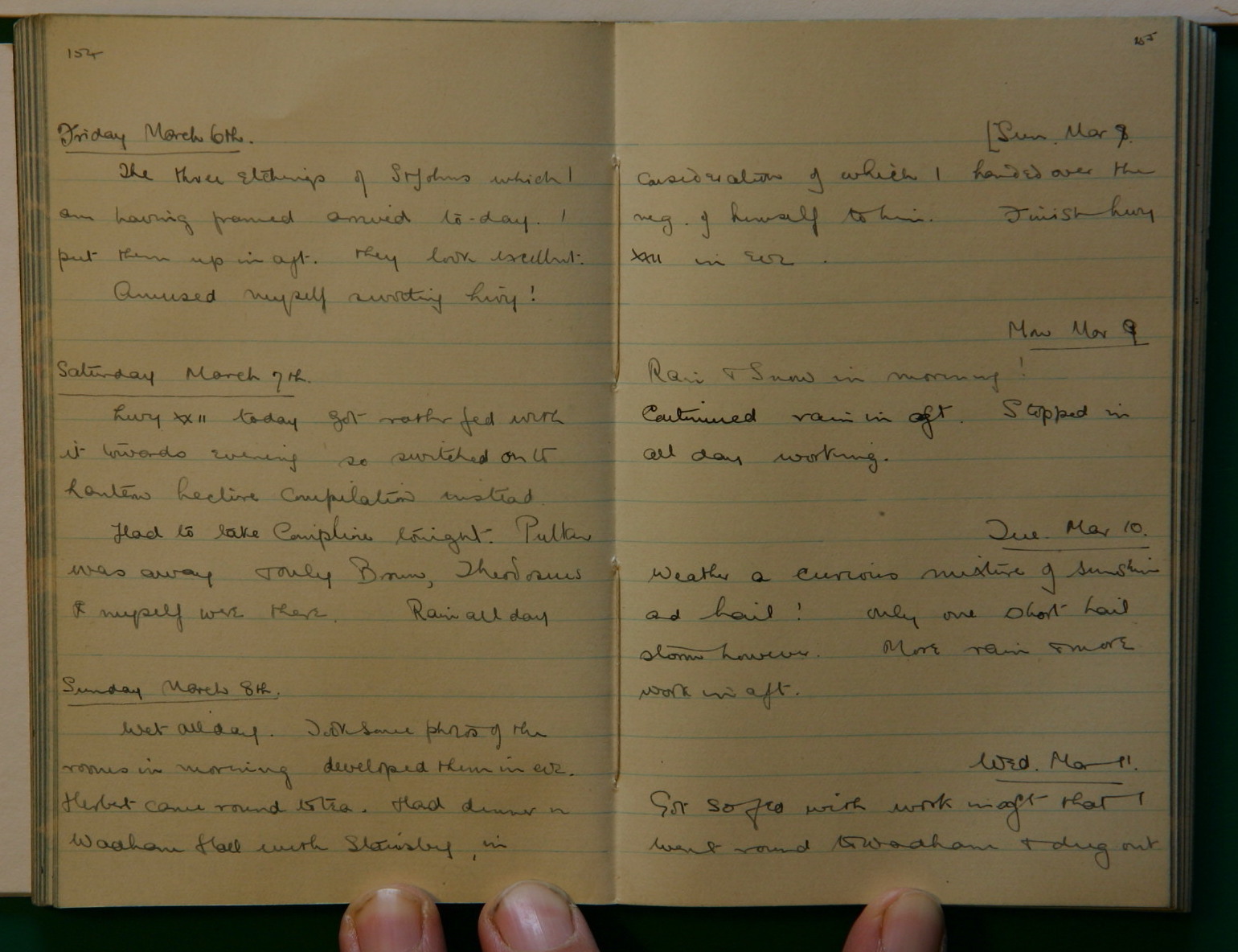Scanned image of page book05 img_4283.jpg