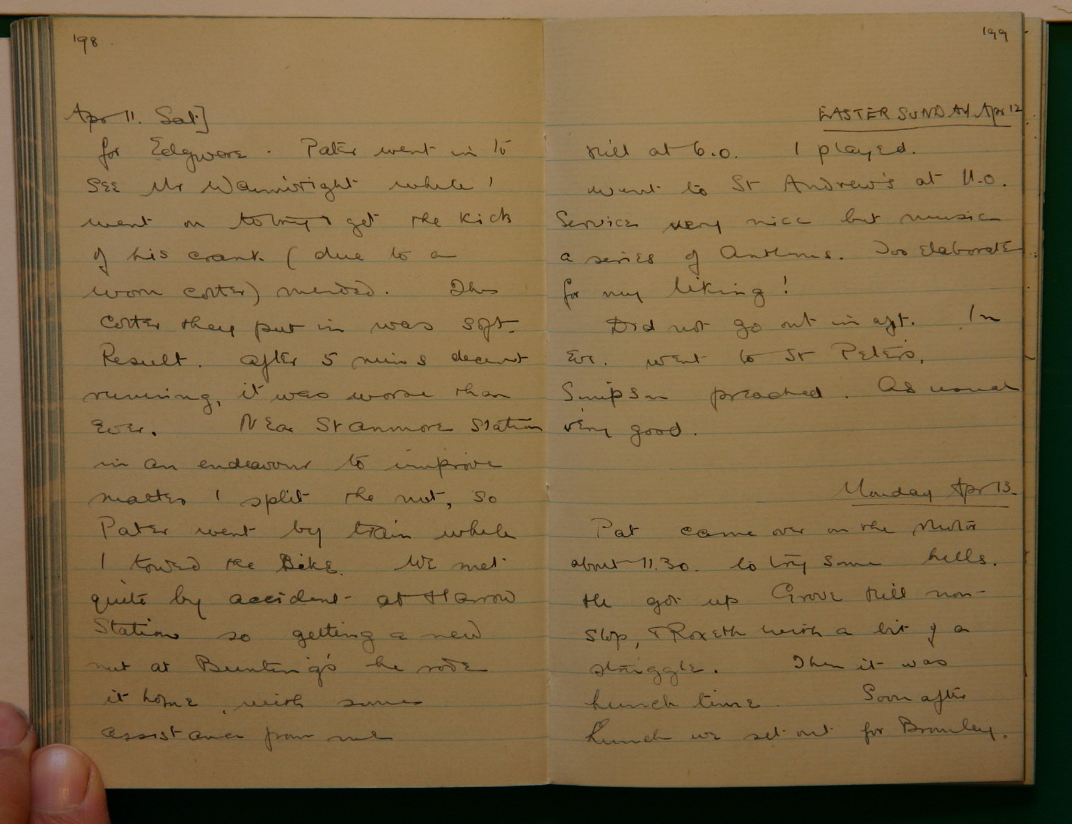 Scanned image of page book05 img_4305.jpg