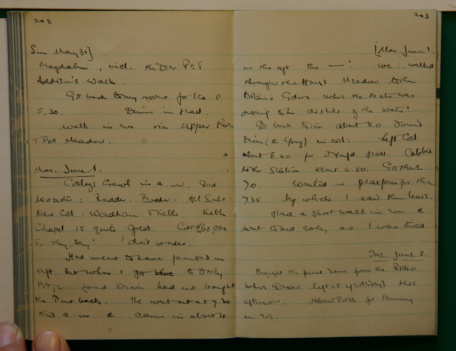 Scanned image of page book05 img_4327.jpg