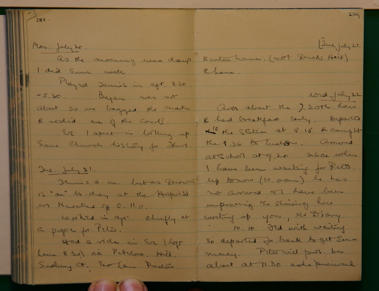 Scanned image of page book05 img_4350.jpg
