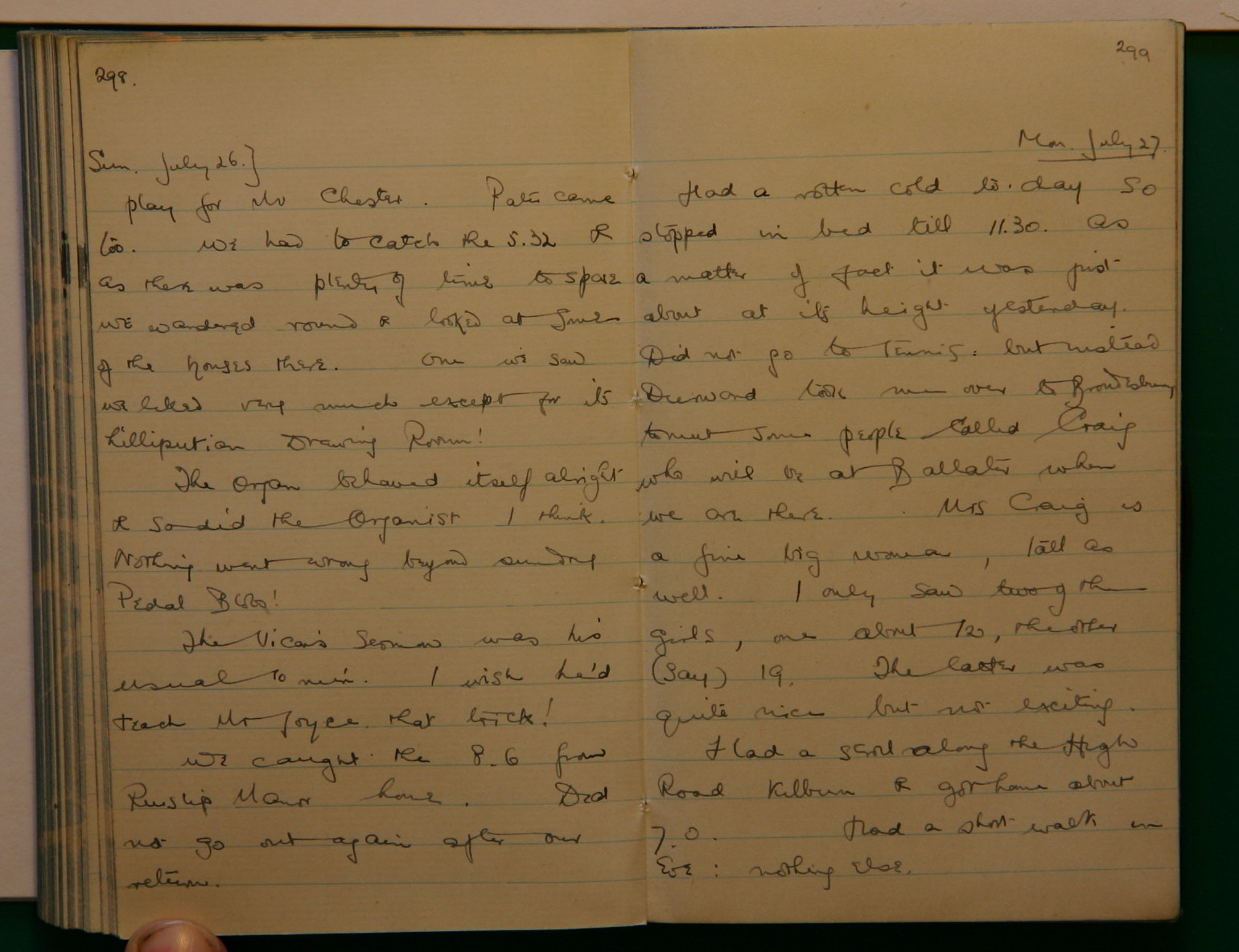 Scanned image of page book05 img_4355.jpg