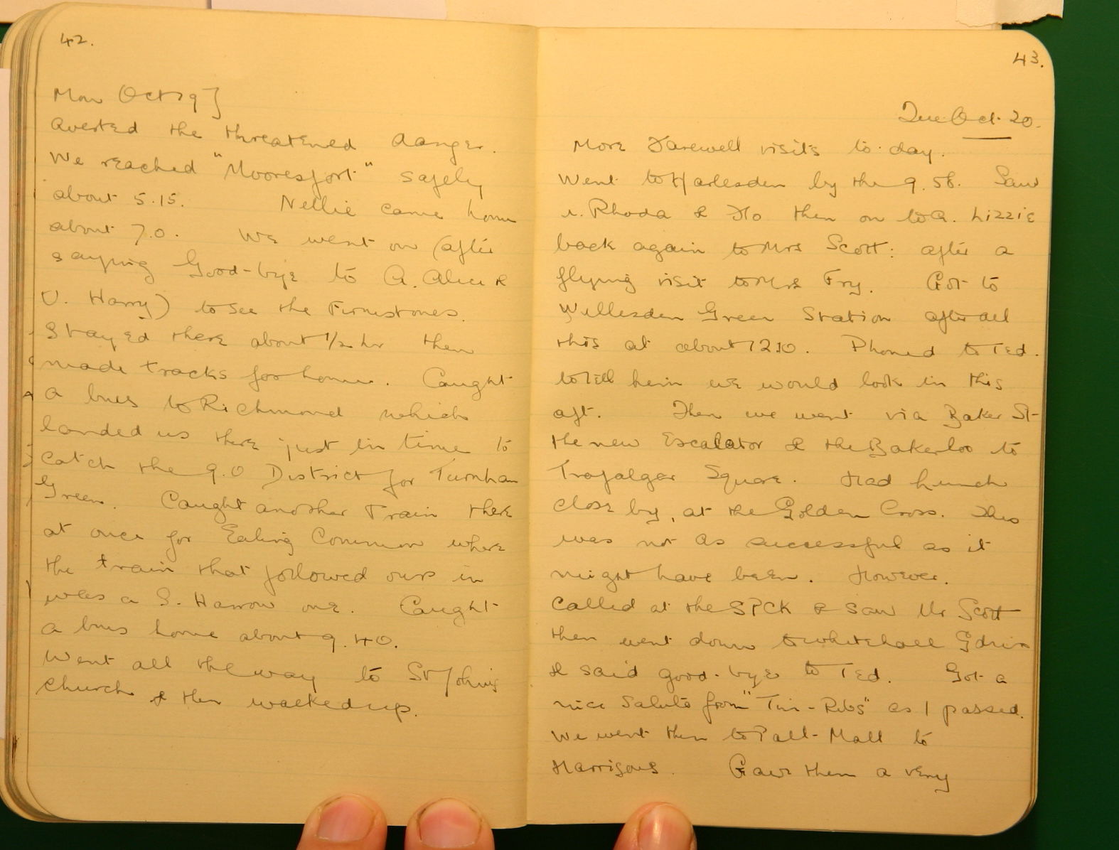 Scanned image of page book07 img_4427.jpg
