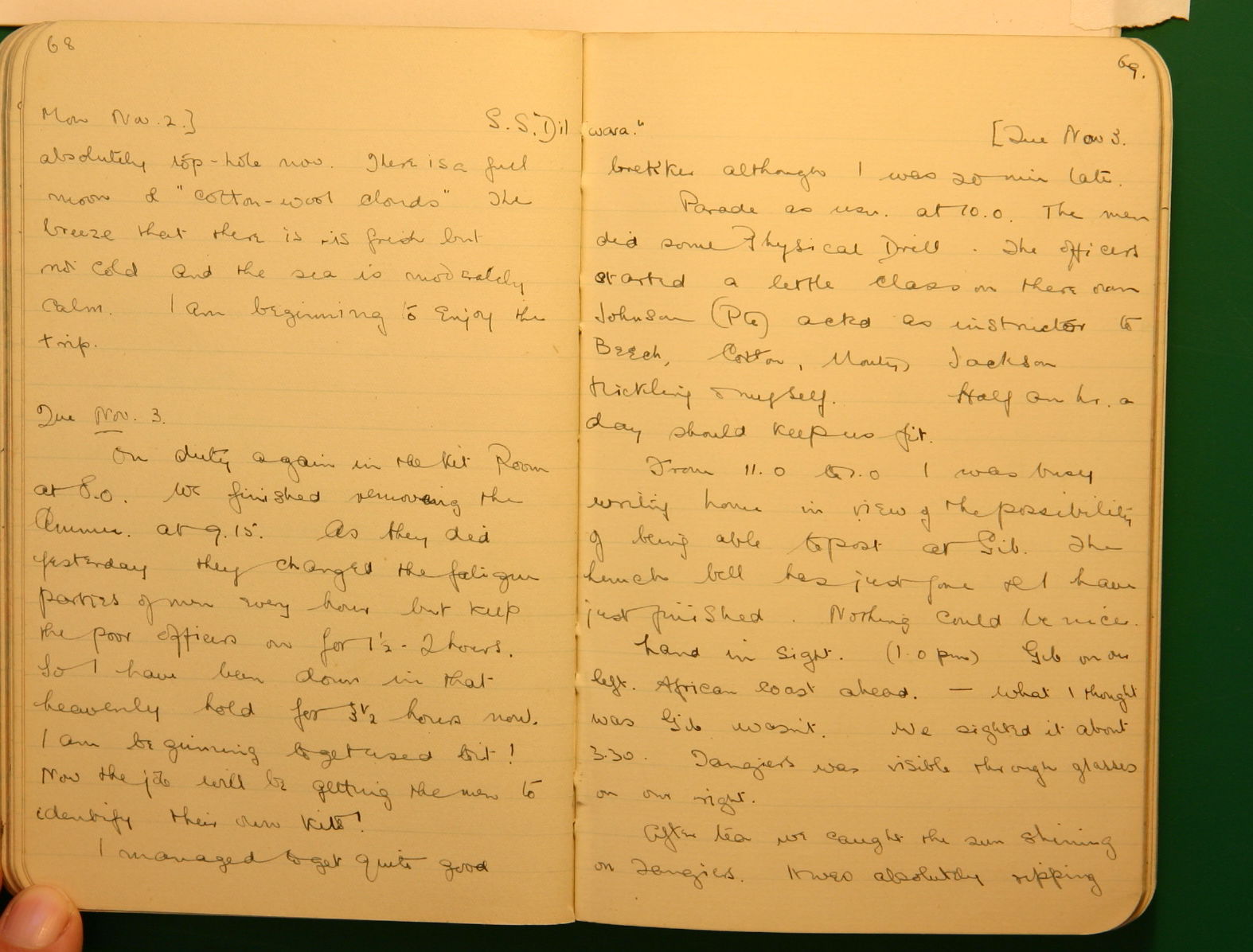 Scanned image of page book07 img_4440.jpg
