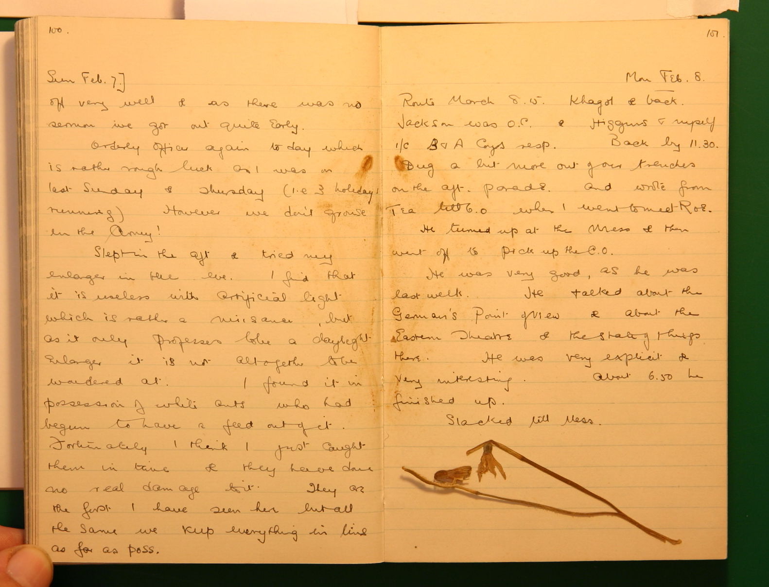 Scanned image of page book08 img_4557.jpg
