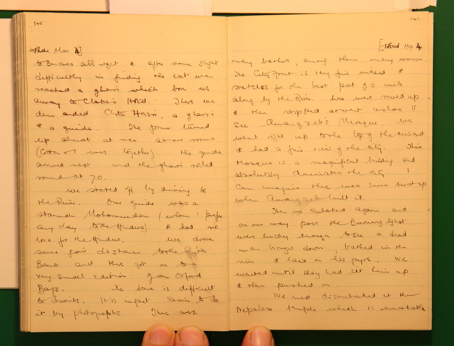 Scanned image of page book08 img_4579.jpg