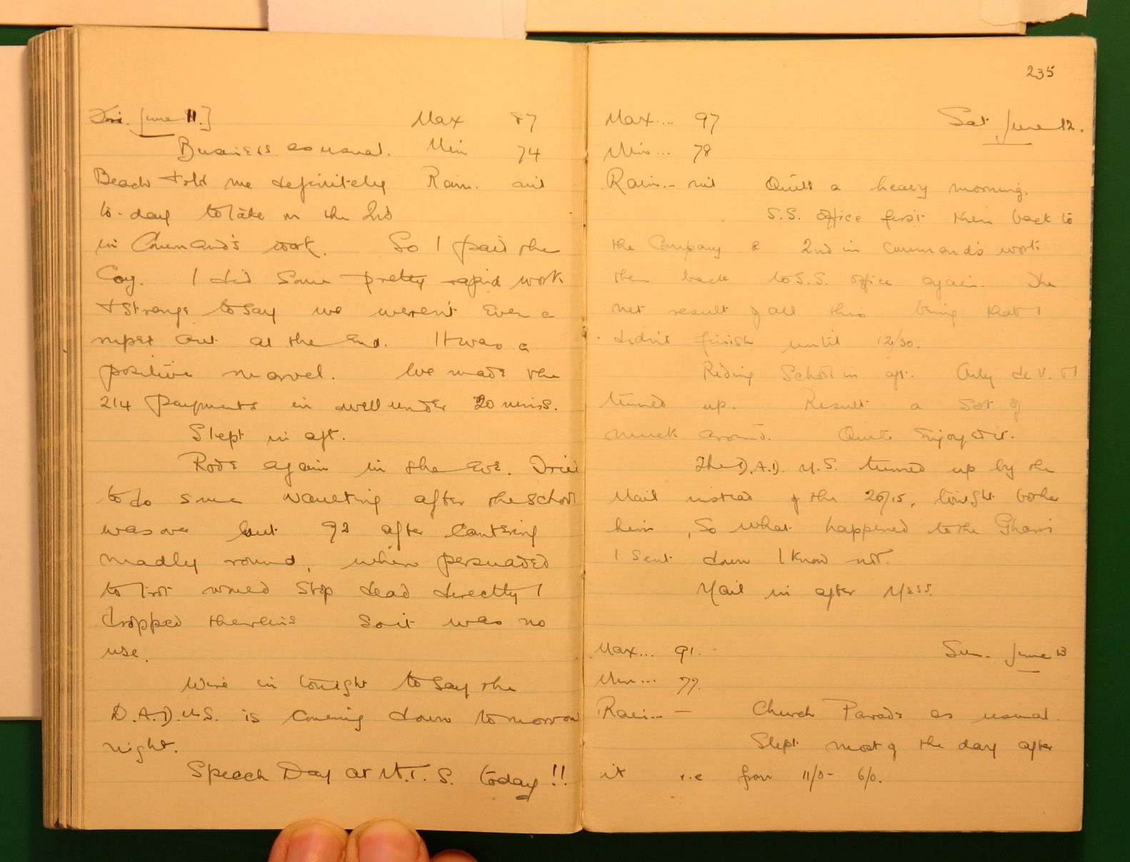 Scanned image of page book08 img_4626.jpg
