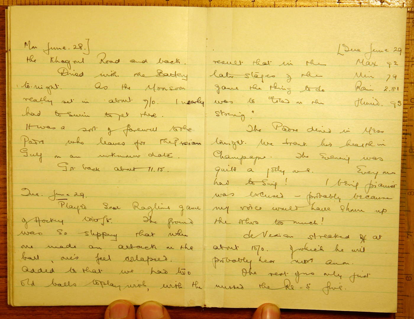Scanned image of page book09 img_14911.jpg