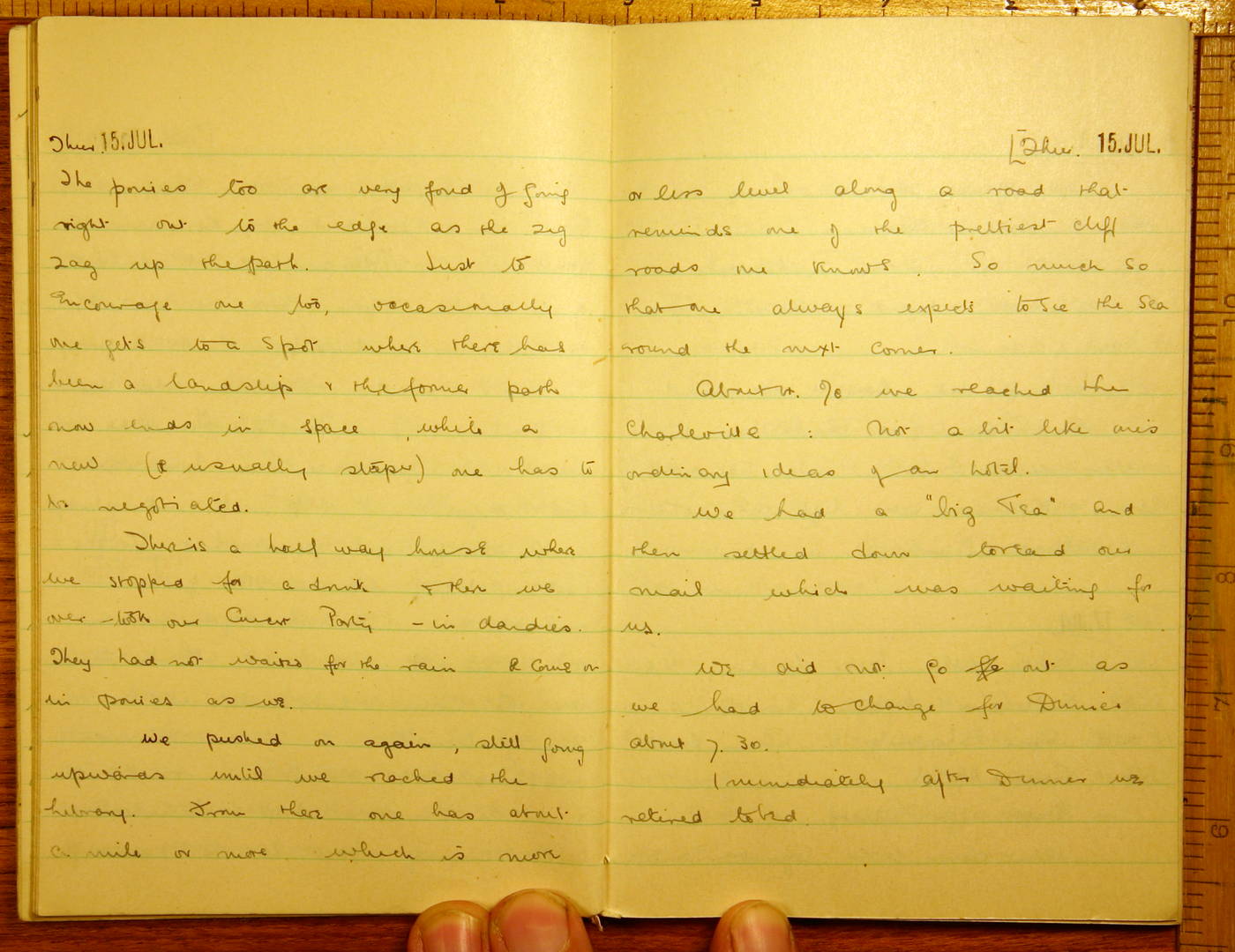 Scanned image of page book09 img_14921.jpg