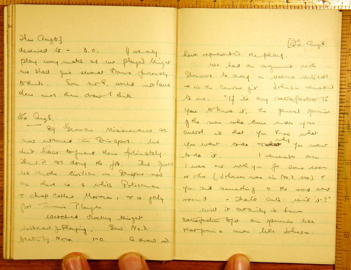 Scanned image of page book09 img_14936.jpg