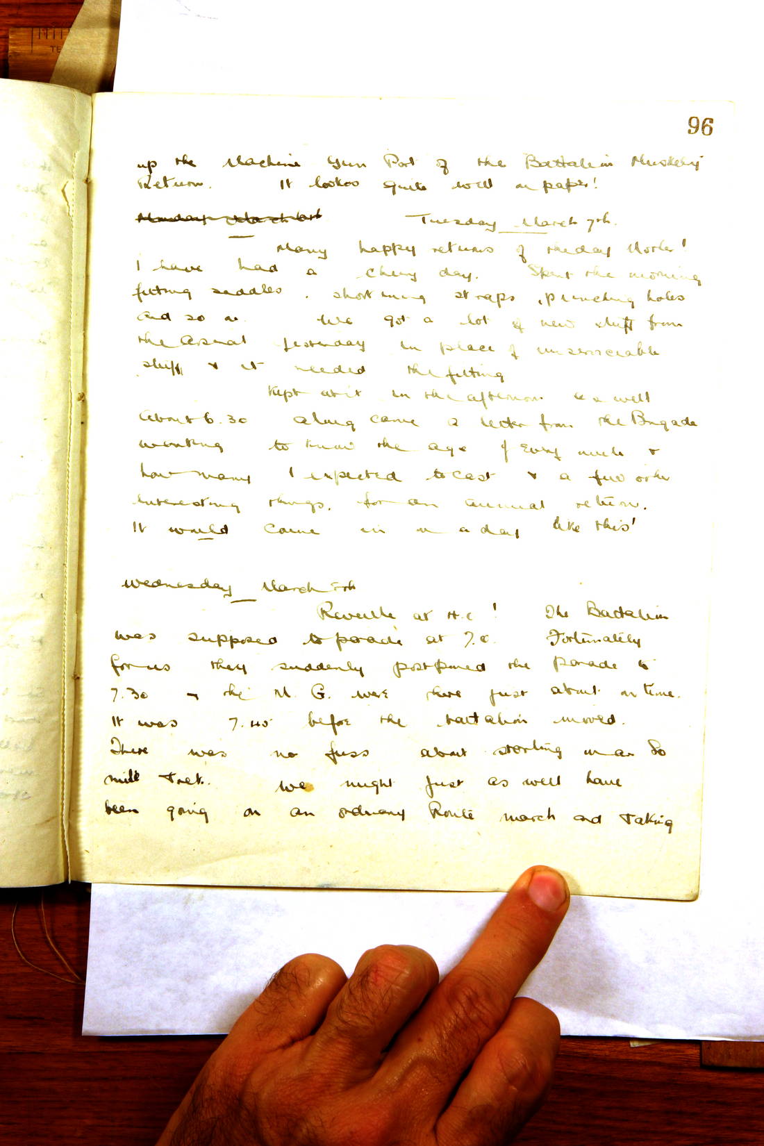 Scanned image of page book11 img_15088.jpg