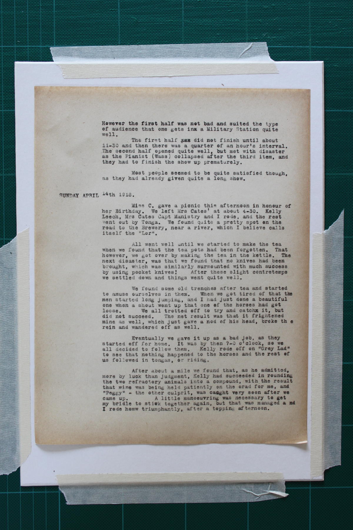 Scanned image of page book14 eos2_05929.jpg